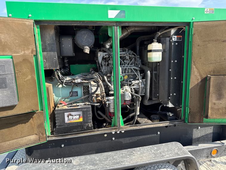 image for item EN7014 2018 Whisperwatt DCA-45SSIU4F generator