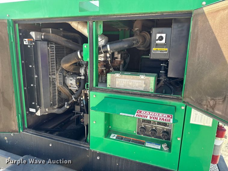 image for item EN7014 2018 Whisperwatt DCA-45SSIU4F generator