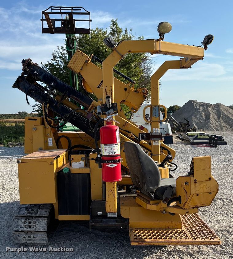 image for item EN7016 2013 Vermeer PD10 pile driver