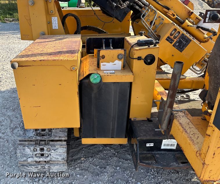 image for item EN7016 2013 Vermeer PD10 pile driver