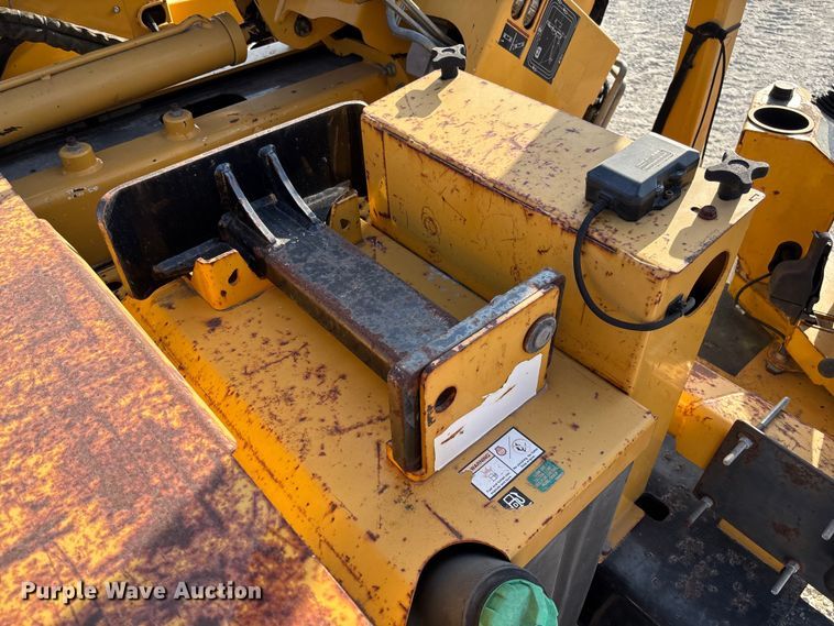 image for item EN7016 2013 Vermeer PD10 pile driver