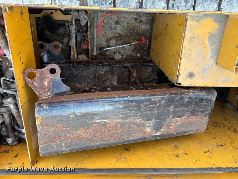 image for item EN7016 2013 Vermeer PD10 pile driver