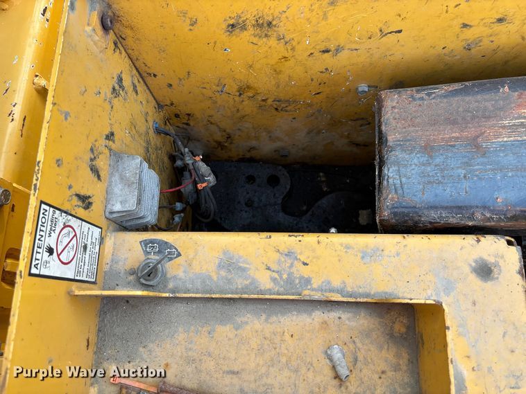 image for item EN7016 2013 Vermeer PD10 pile driver