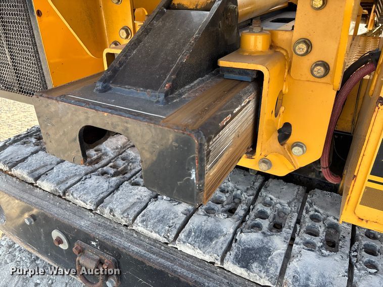 image for item EN7016 2013 Vermeer PD10 pile driver