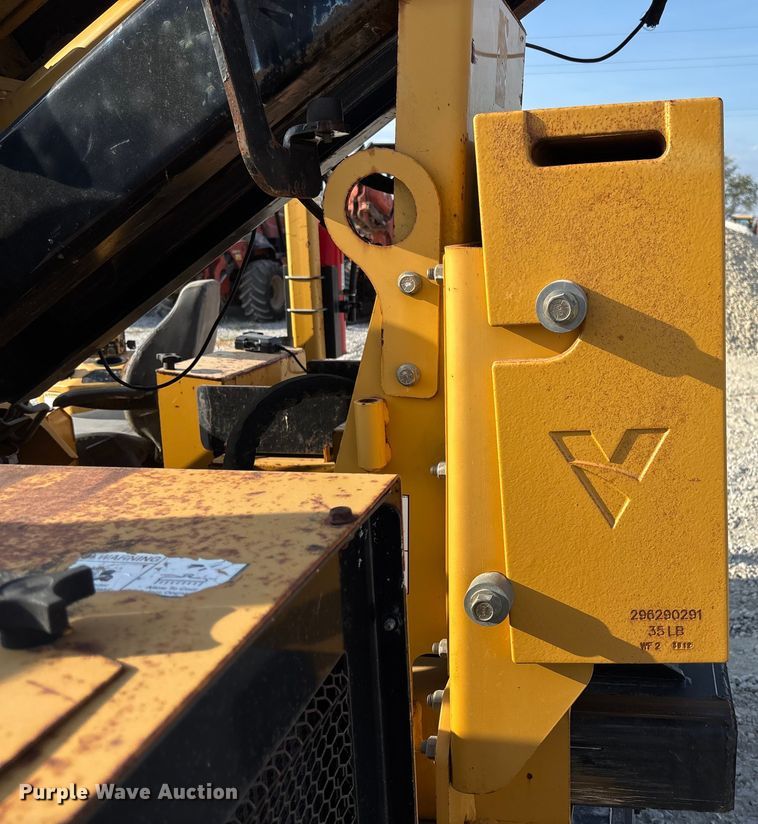 image for item EN7016 2013 Vermeer PD10 pile driver