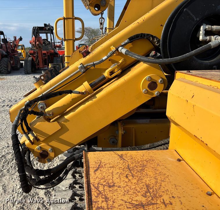 image for item EN7016 2013 Vermeer PD10 pile driver