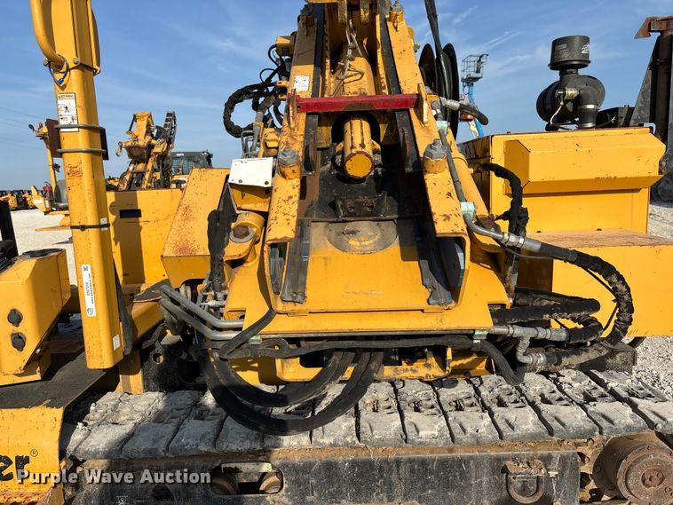 image for item EN7016 2013 Vermeer PD10 pile driver