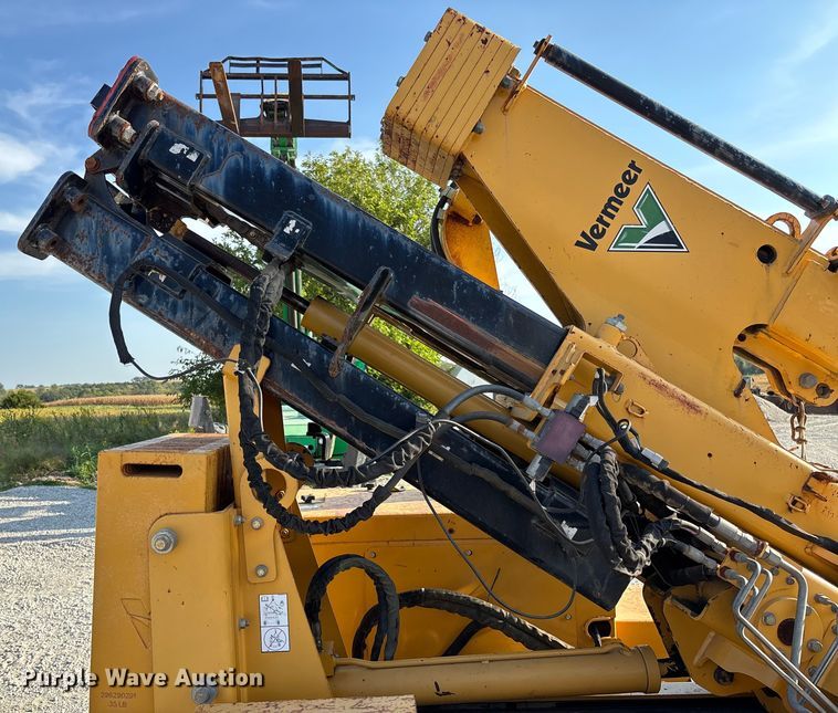 image for item EN7016 2013 Vermeer PD10 pile driver