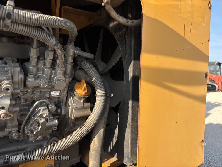 image for item EN7016 2013 Vermeer PD10 pile driver