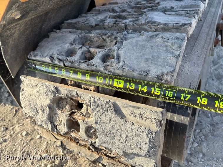 image for item EN7016 2013 Vermeer PD10 pile driver