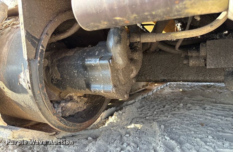 image for item EN7016 2013 Vermeer PD10 pile driver