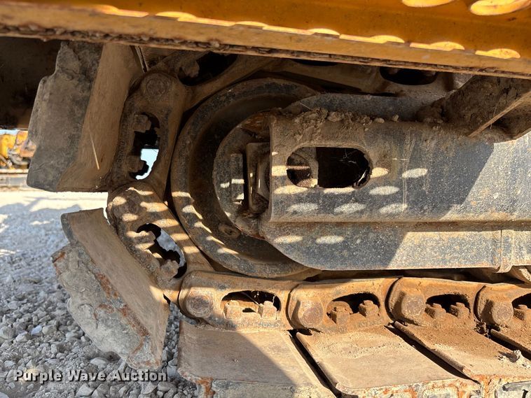 image for item EN7016 2013 Vermeer PD10 pile driver