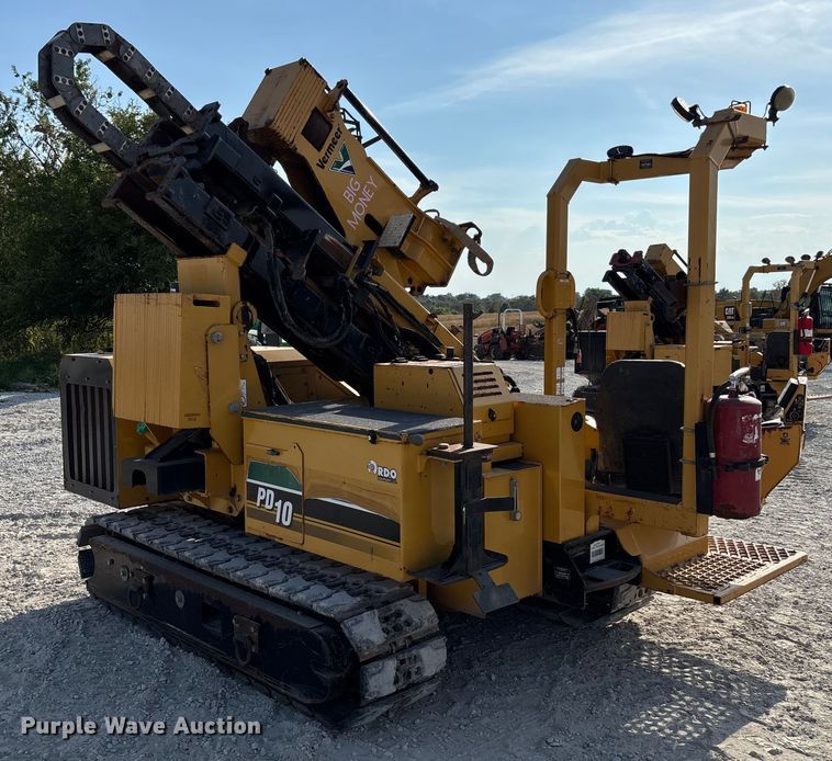 image for item EN7017 2018 Vermeer PD10 pile driver