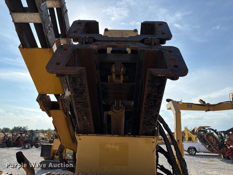 image for item EN7017 2018 Vermeer PD10 pile driver