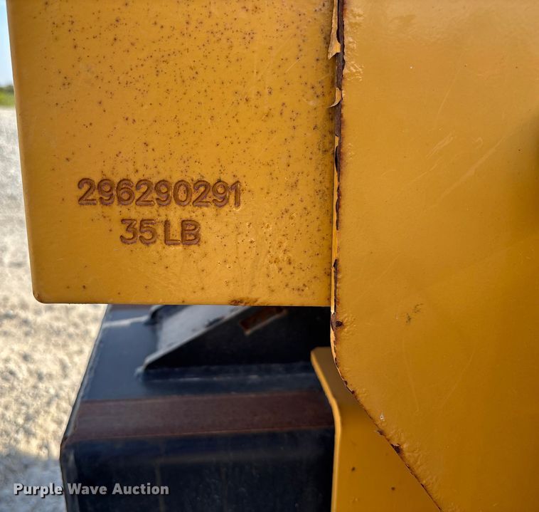 image for item EN7017 2018 Vermeer PD10 pile driver