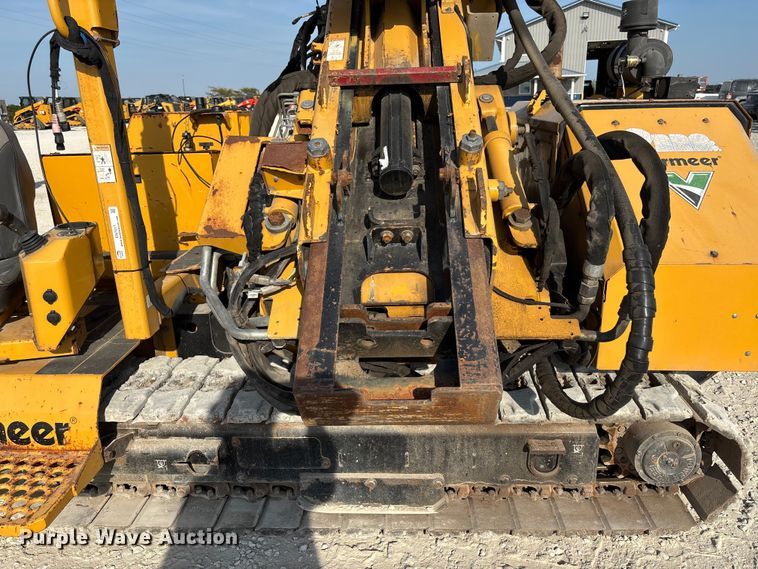 image for item EN7017 2018 Vermeer PD10 pile driver