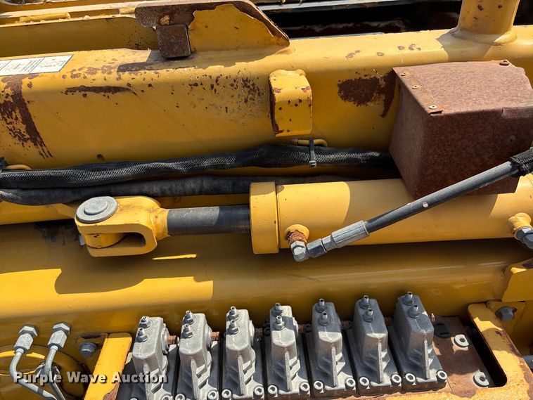 image for item EN7017 2018 Vermeer PD10 pile driver