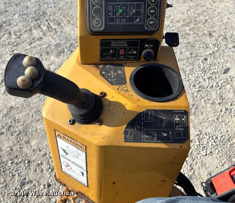 image for item EN7017 2018 Vermeer PD10 pile driver