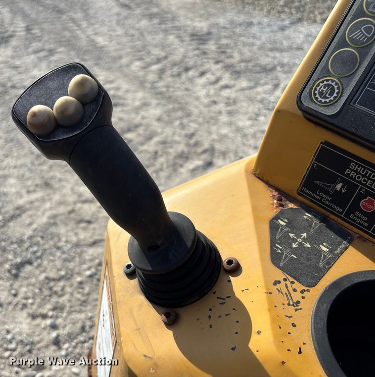 image for item EN7017 2018 Vermeer PD10 pile driver