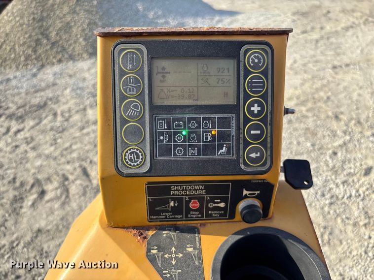 image for item EN7017 2018 Vermeer PD10 pile driver