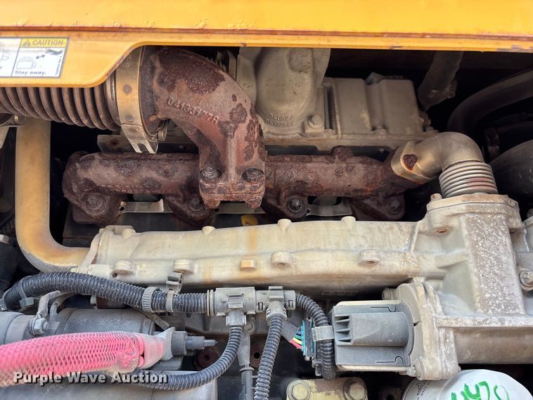 image for item EN7017 2018 Vermeer PD10 pile driver