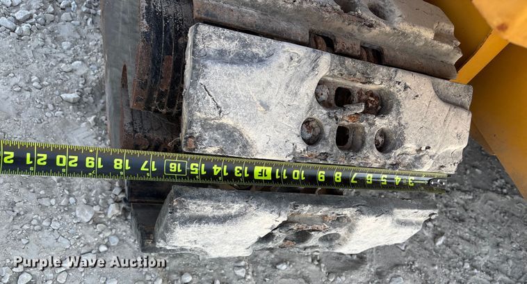 image for item EN7017 2018 Vermeer PD10 pile driver