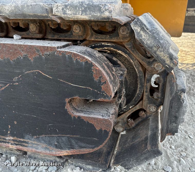 image for item EN7017 2018 Vermeer PD10 pile driver