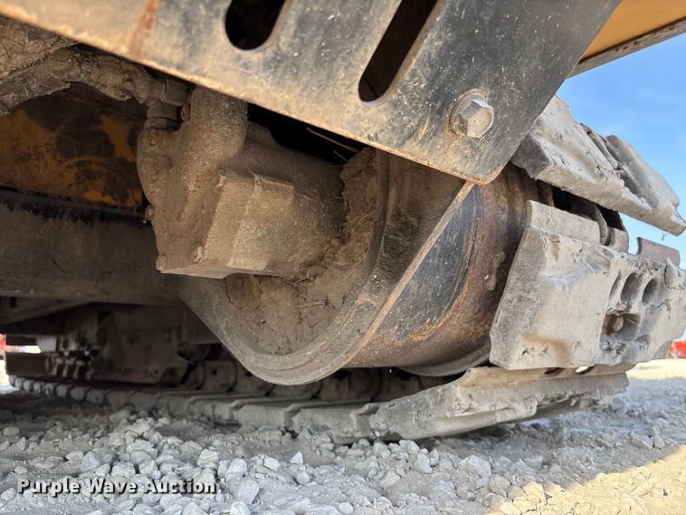 image for item EN7017 2018 Vermeer PD10 pile driver