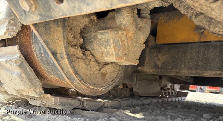 image for item EN7017 2018 Vermeer PD10 pile driver