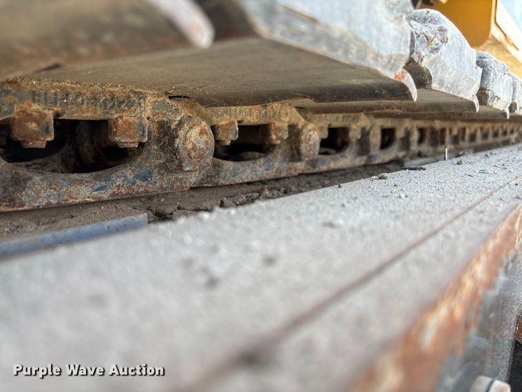 image for item EN7017 2018 Vermeer PD10 pile driver