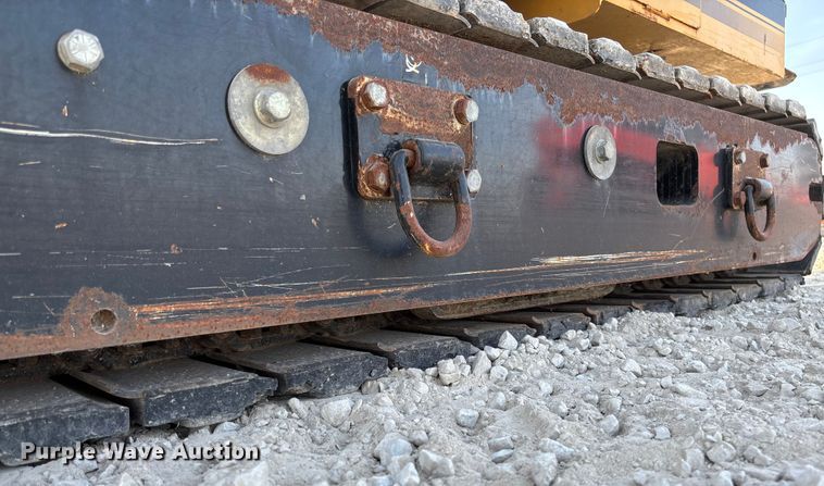 image for item EN7017 2018 Vermeer PD10 pile driver