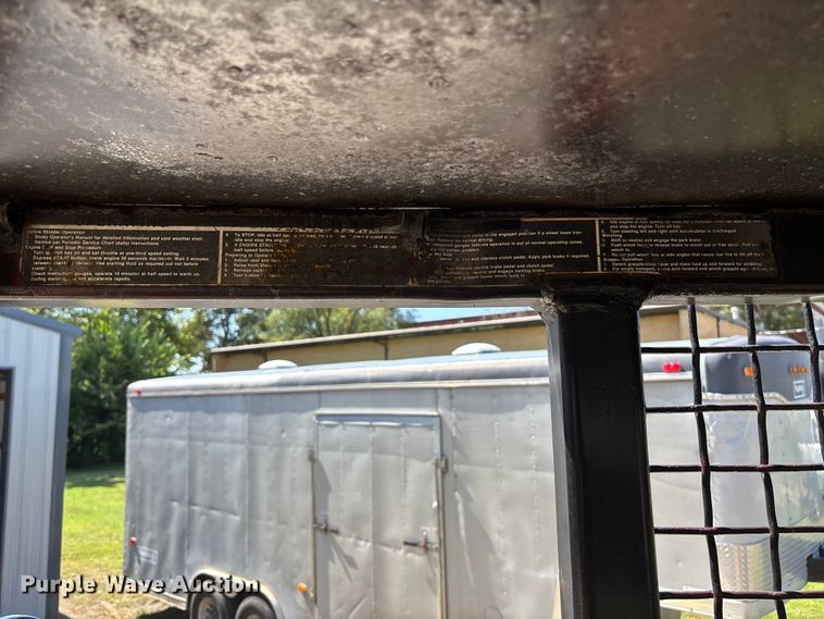 image for item EO1636 1990 John Deere 540D skidder