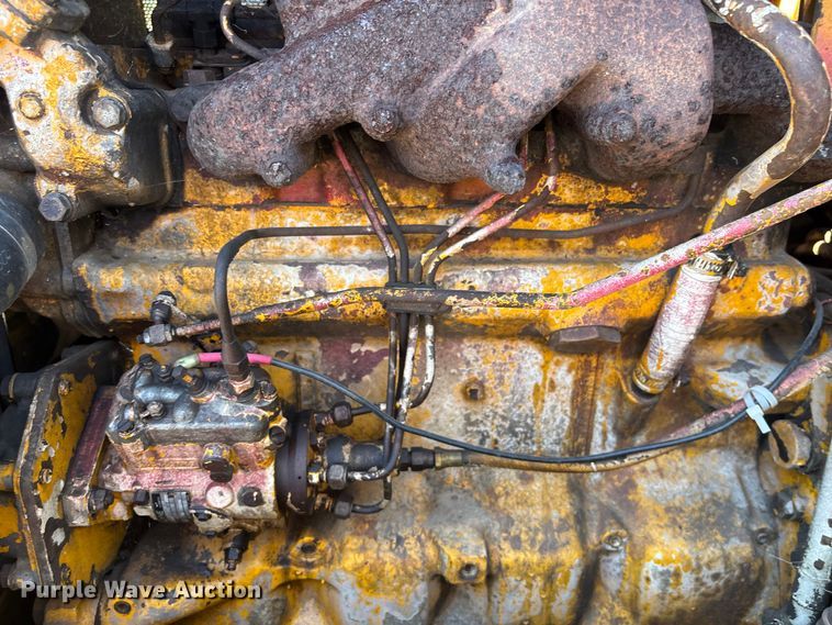 image for item EO1636 1990 John Deere 540D skidder