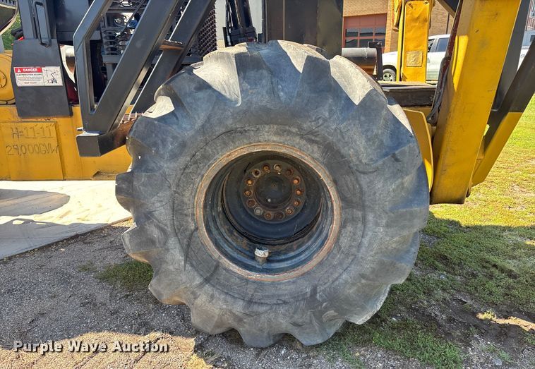 image for item EO1636 1990 John Deere 540D skidder