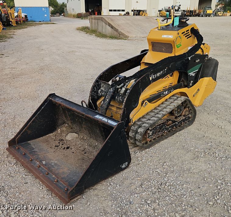 image for item EO4697 2016 Vermeer CTX50 compact utility loader