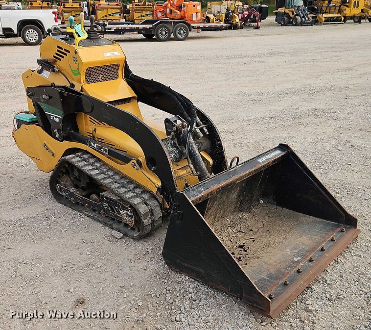 image for item EO4697 2016 Vermeer CTX50 compact utility loader