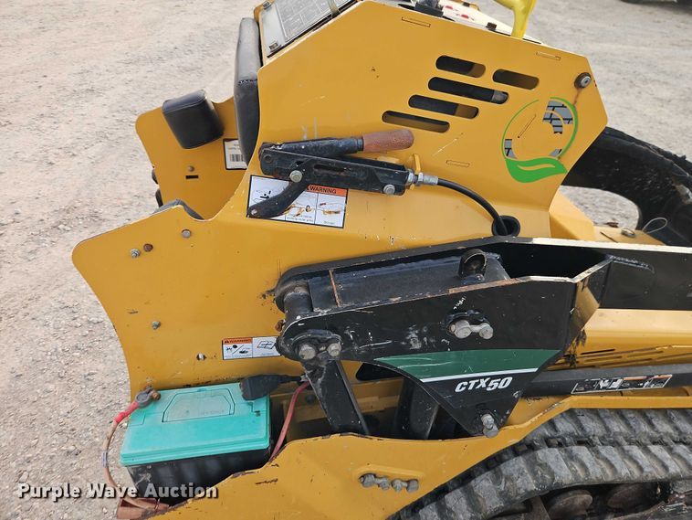 image for item EO4697 2016 Vermeer CTX50 compact utility loader