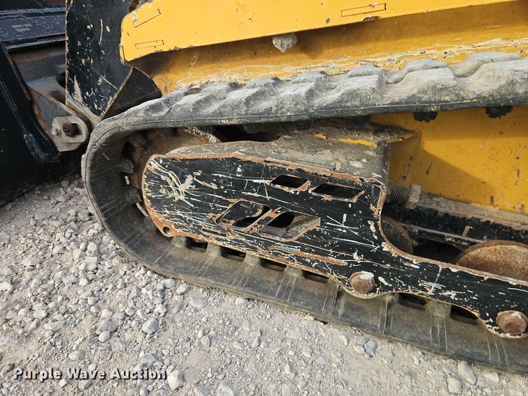 image for item EO4697 2016 Vermeer CTX50 compact utility loader