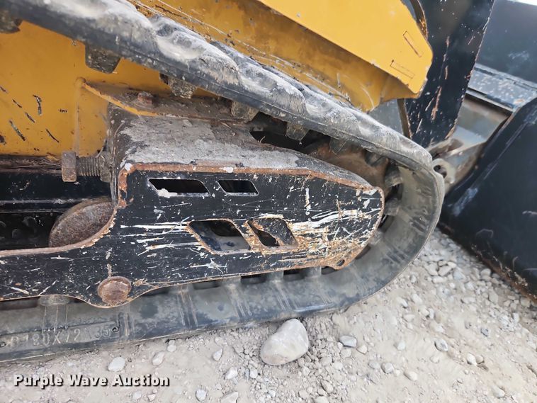 image for item EO4697 2016 Vermeer CTX50 compact utility loader