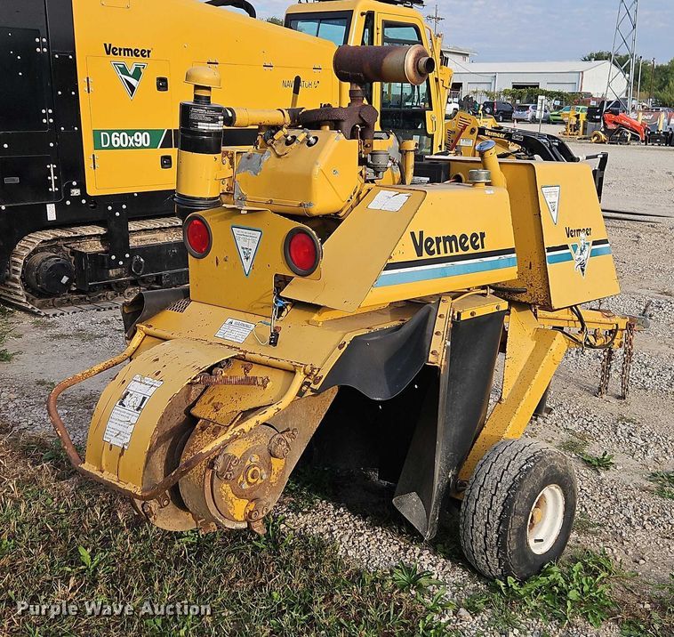 image for item EO4698 Vermeer 630B stump grinder