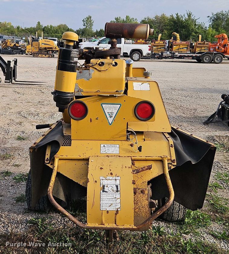 image for item EO4698 Vermeer 630B stump grinder