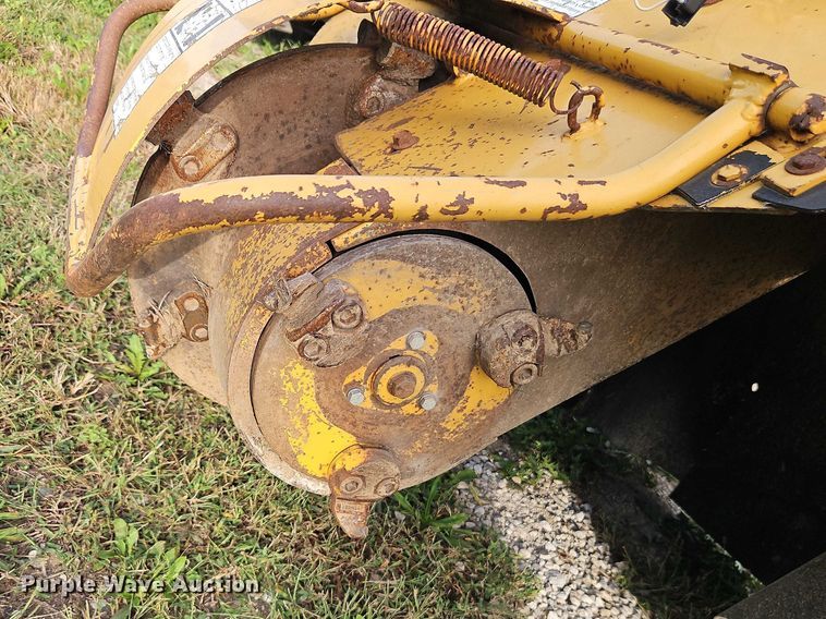 image for item EO4698 Vermeer 630B stump grinder