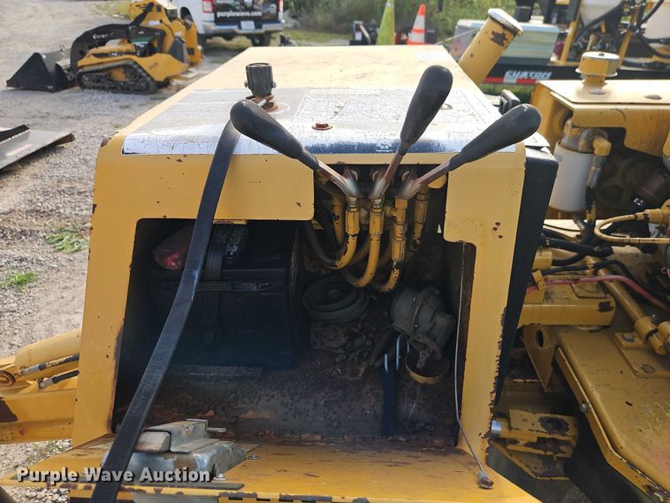 image for item EO4698 Vermeer 630B stump grinder