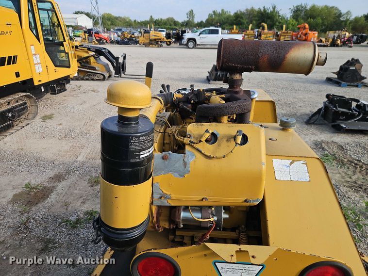 image for item EO4698 Vermeer 630B stump grinder