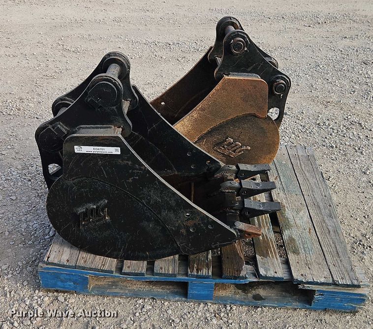 image for item EO4701 (2) TAG mini excavator buckets