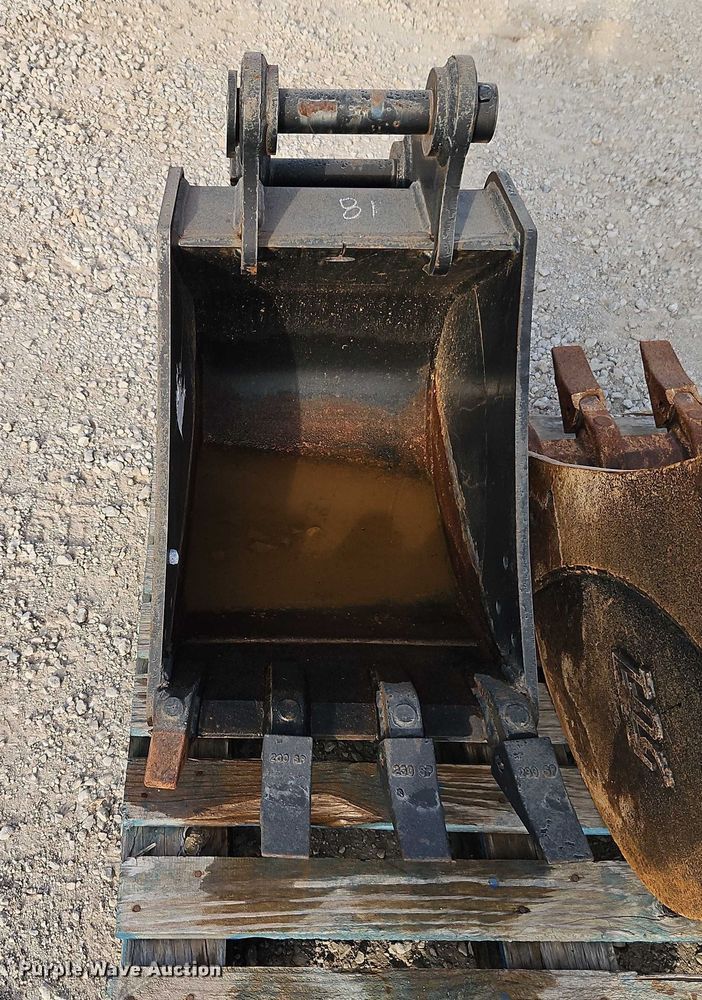 image for item EO4701 (2) TAG mini excavator buckets