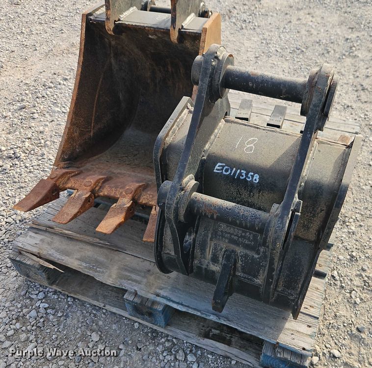 image for item EO4701 (2) TAG mini excavator buckets
