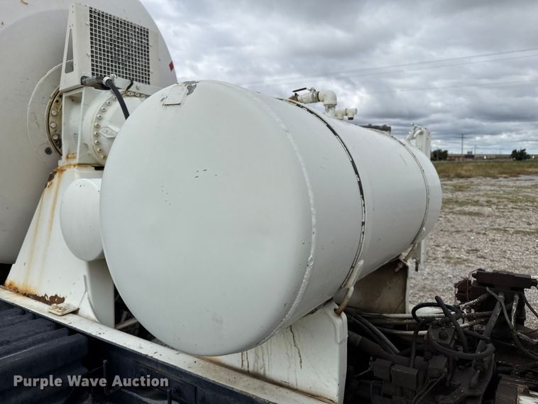 image for item EP0657 1997 Mack RD690S ready mix truck