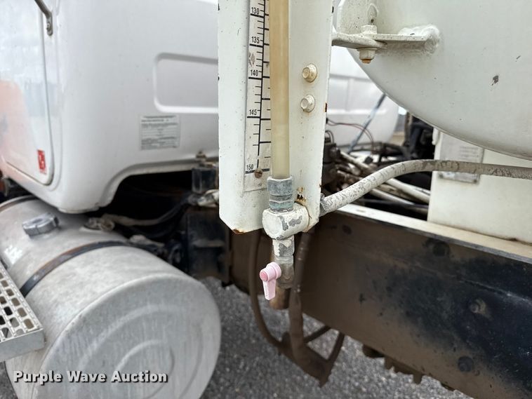 image for item EP0657 1997 Mack RD690S ready mix truck