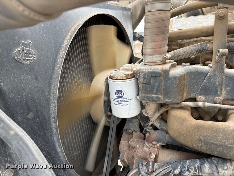 image for item EP0657 1997 Mack RD690S ready mix truck